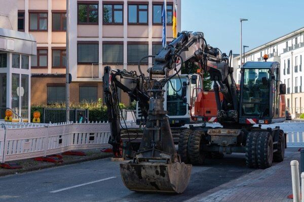 Locação de Maquinários na Construção Civil: Uma Análise Completa