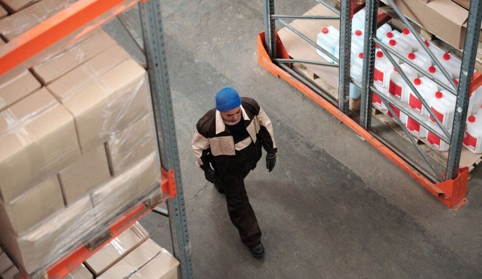 Como separar estoque de produtos para venda e equipamentos para locação
