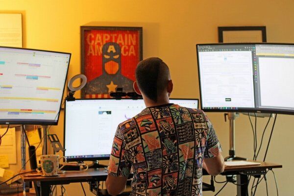 Como o sistema Verleih mantém códigos IBS e CBS atualizados automaticamente