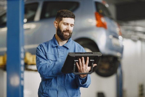 Como trocar equipamento sem perder o histórico do contrato