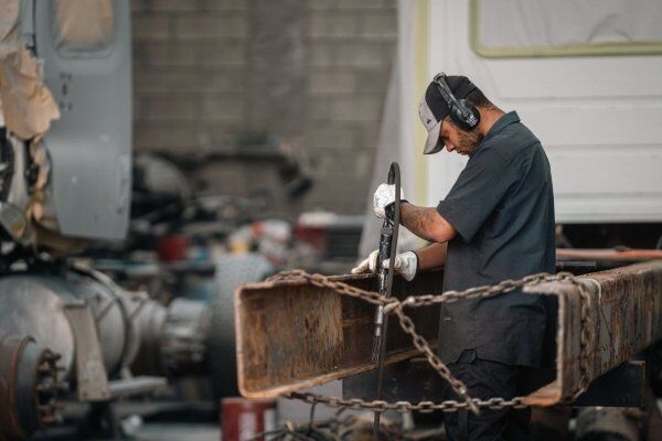 Histórico de manutenção na locação de equipamento: pare de improvisar