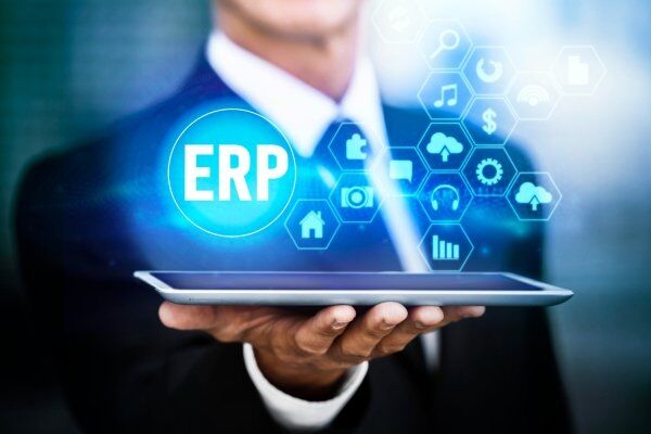 Comparativo: ERP para Locadoras vs. Sistemas Convencionais