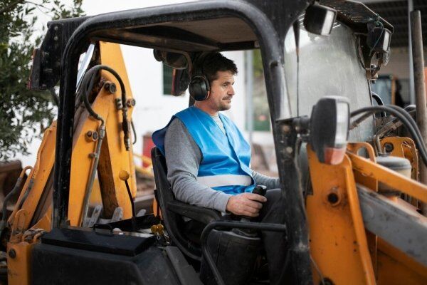 Roadmap definitivo para dominar software de locação de equipamentos pesados
